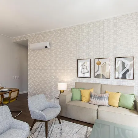 Elegant & Sophisticated Campo Ourique By Gt House Apartment
