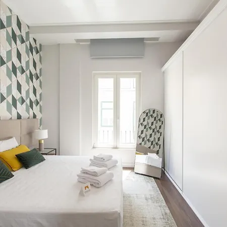 Elegant & Sophisticated Campo Ourique By Gt House Lisbona