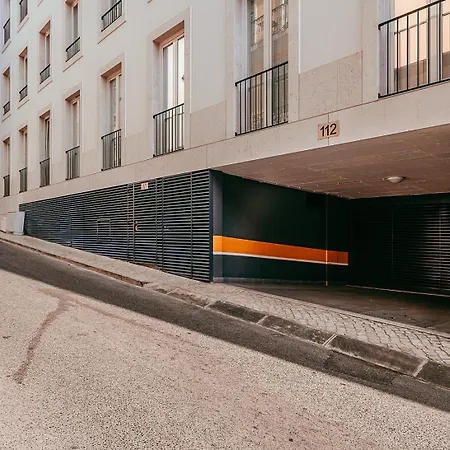 Elegant & Sophisticated Campo Ourique By Gt House Lisbona